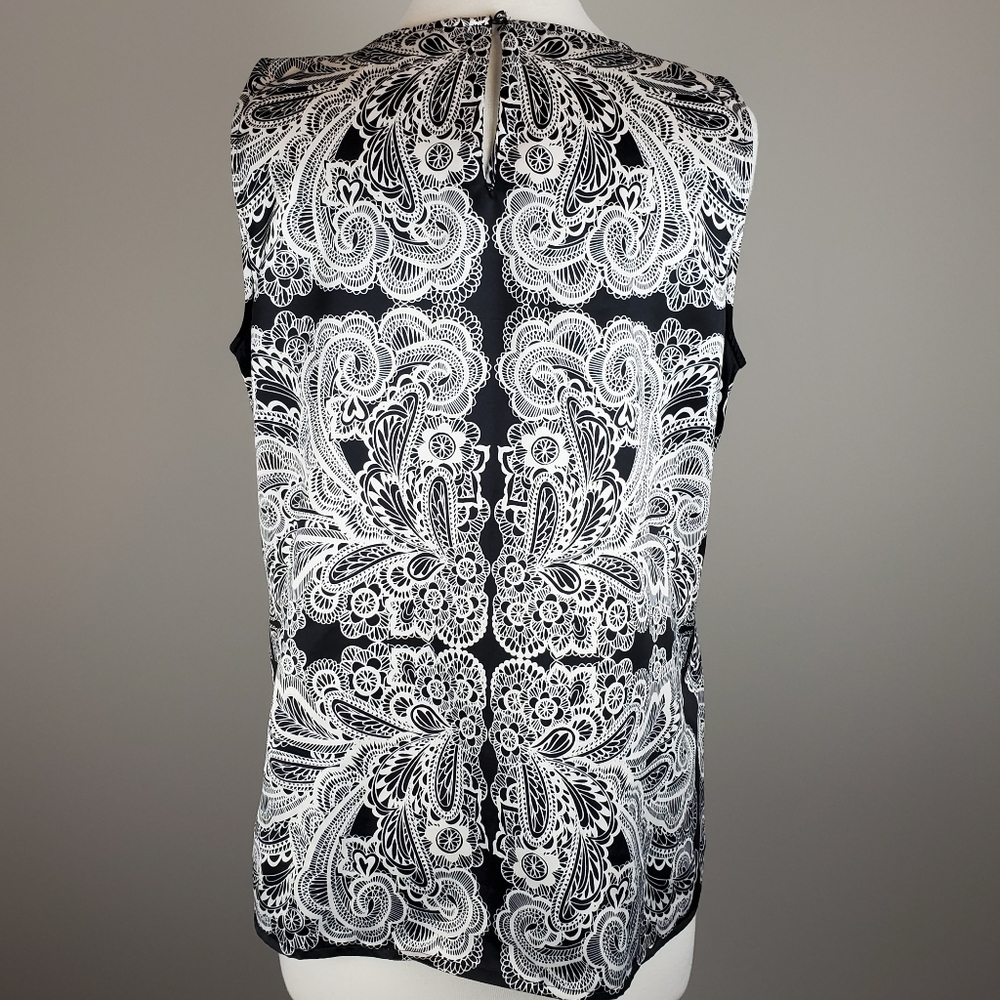 Black & White Paisley Sleeveless Top - Picture 2 of 7